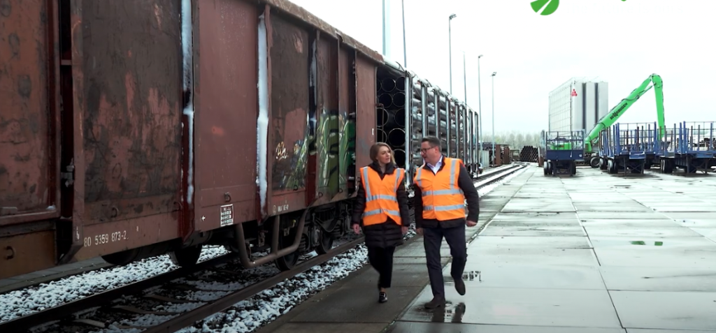 Rail Cargo bij Port of Moerdijk en Solines staal bedrijf