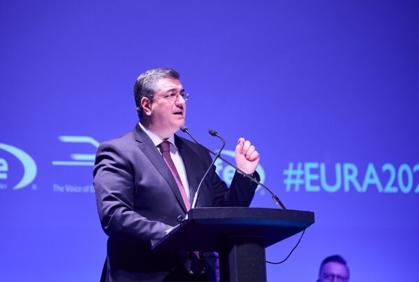 apostolos tzitzikostas european railway award
