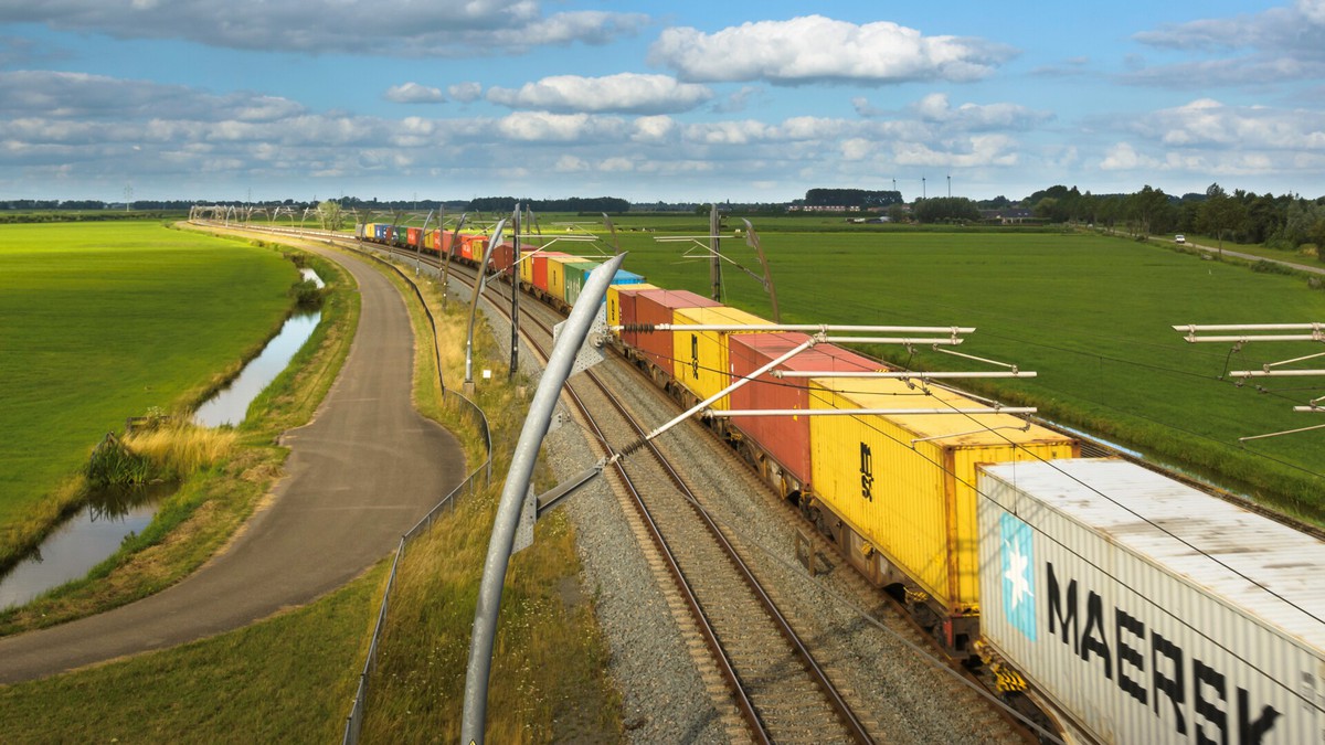 10 reasons to choose for rail freight