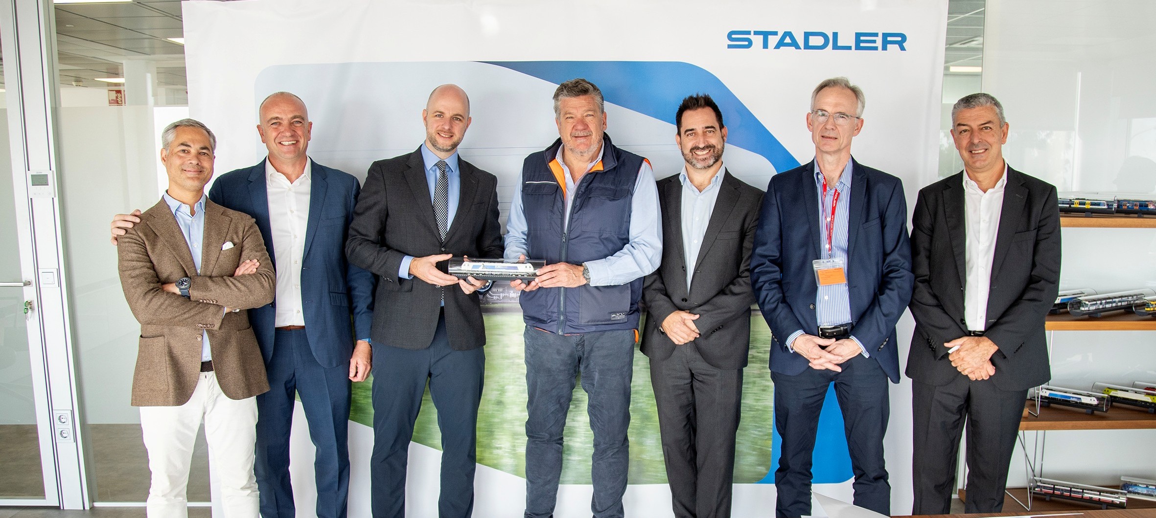 NEXRAIL selects Stadler’s EURO9000 Panto-Battery Hybrid Locomotives to move rail freight to zero-emission